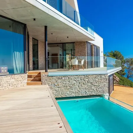 El Mirador *